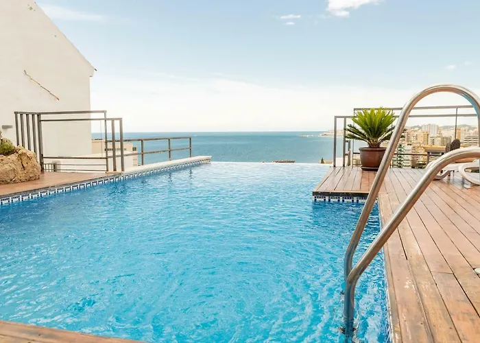 Torreblanca 4bdr Townhouse With Stunning Views פואנגירולה