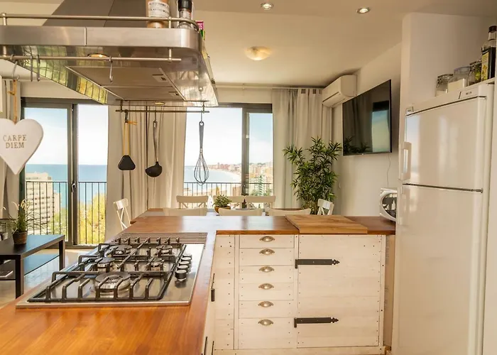 Torreblanca 4bdr Townhouse With Stunning Views * פואנגירולה