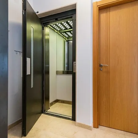 Torreblanca 4bdr Townhouse With Stunning Views Hébergement de vacances Fuengirola