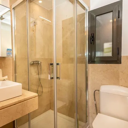 Torreblanca 4bdr Townhouse With Stunning Views Hébergement de vacances Fuengirola